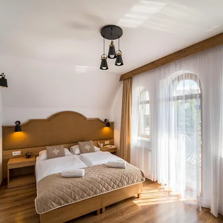Guest house Miodowy Dworek *