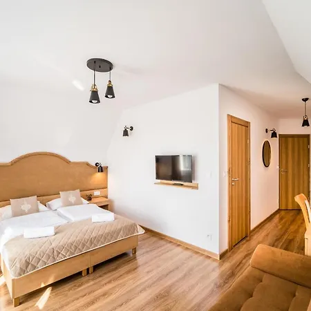 Miodowy Dworek Guest house *