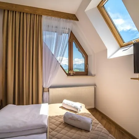 Miodowy Dworek Guest house
