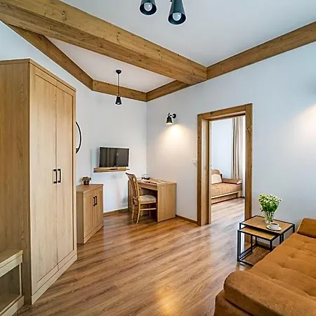 Miodowy Dworek Guest house 3*